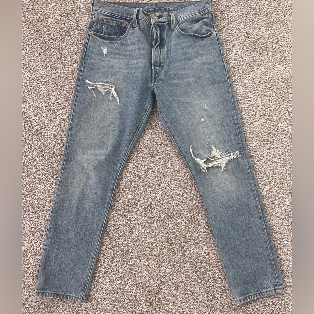Levi’s 501 straight size 30 Length 28 wears like 29(runs small)